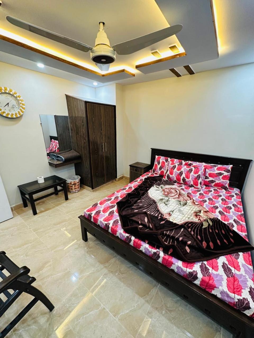 Moven Inn Hotel Islamabad Exterior photo